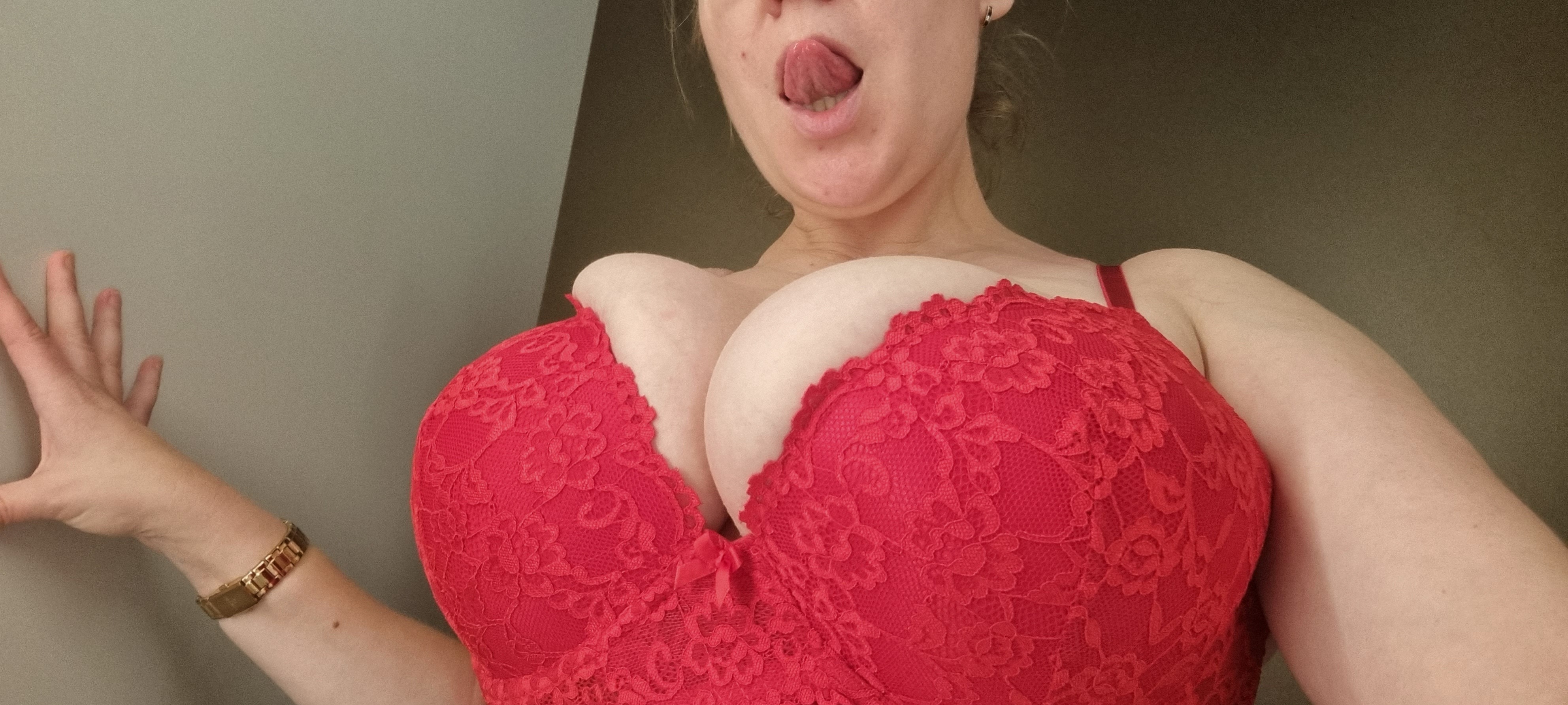 busty.lana on onlyfans